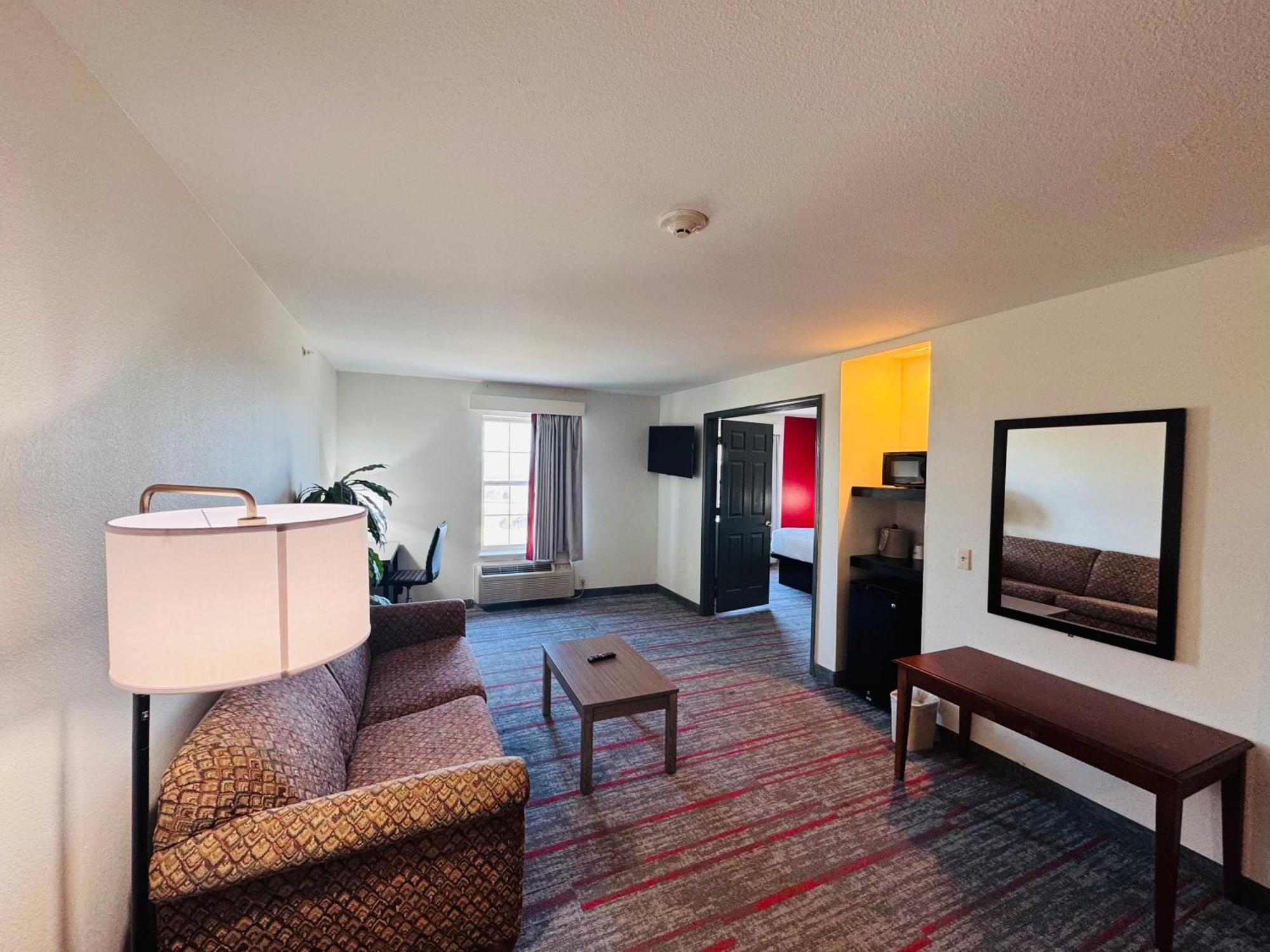 Ramada By Wyndham Sparta/At Speedway Exterior foto