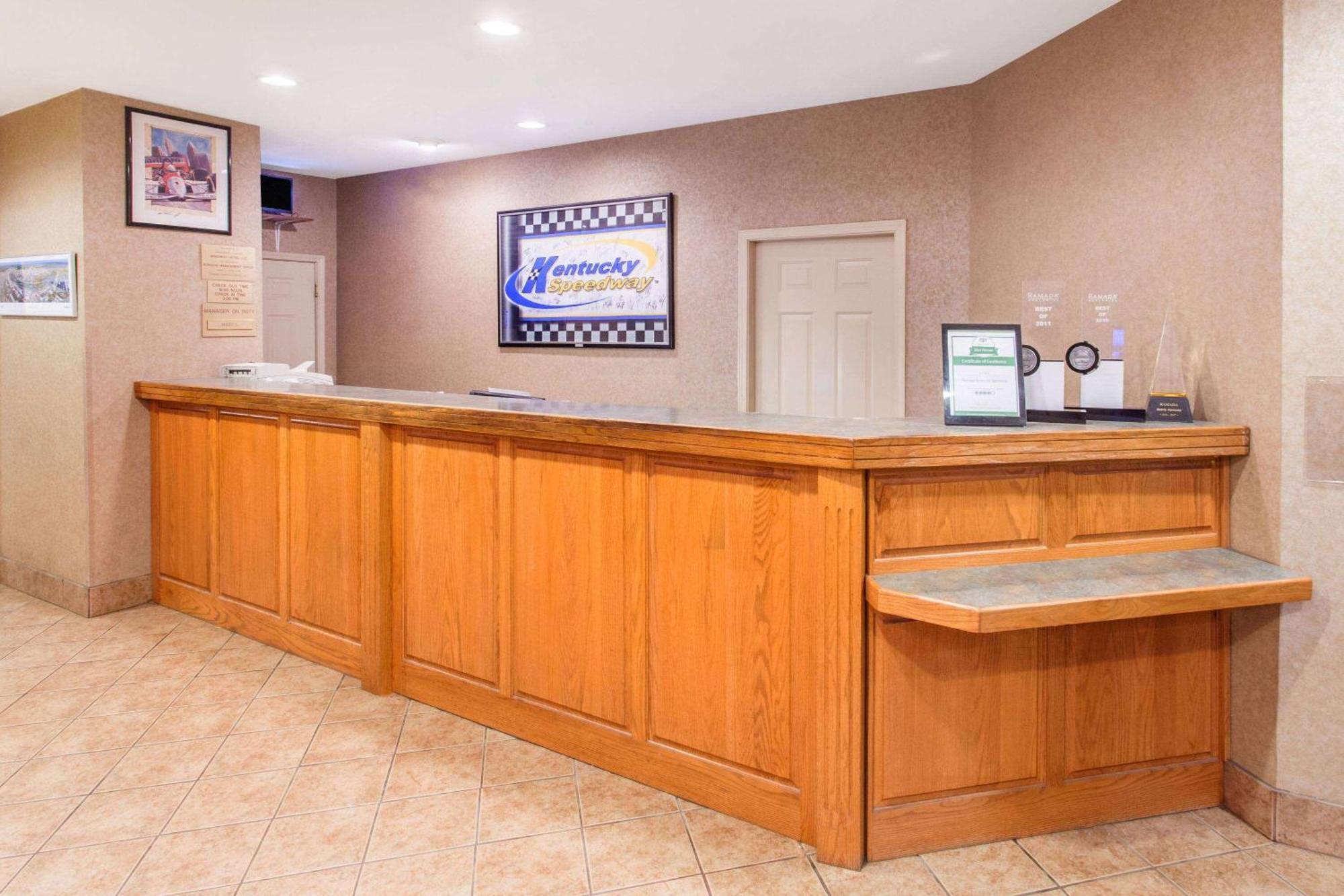 Ramada By Wyndham Sparta/At Speedway Exterior foto